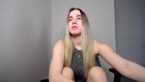 Snapshot of alice_rays_ chatting on 01-06-26, 06:28 Alice online show from 01-06-26, 06:28