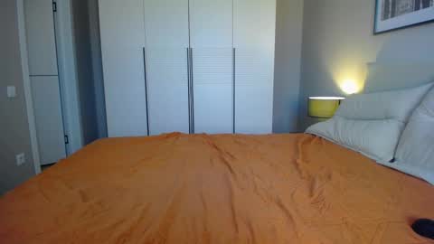 Snapshot of alice_rays_ chatting on 02-20-26, 06:19 Alice online show from 02-20-26, 06:19