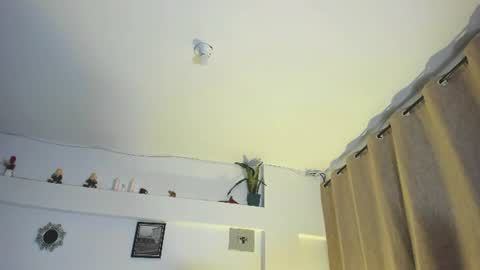 Snapshot of alice_thompsonx chatting on 06-23-26, 12:19 Alice thompsonx online show from 06-23-26, 12:19