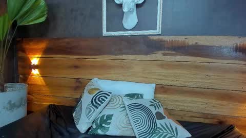 Snapshot of alice_twerk chatting on 01-14-26, 01:06 Alice online show from 01-14-26, 01:06