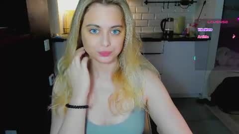 Alice online show from 07-22-26, 02:25