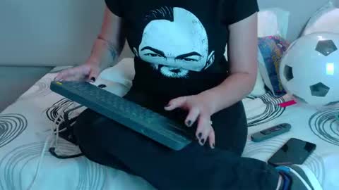 alicecoffin online show from 07-02-26, 03:17
