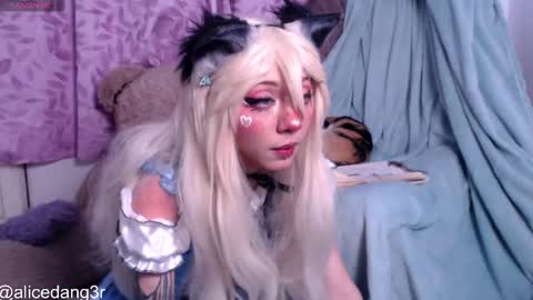 Snapshot of alicedang3r chatting on 02-15-25, 12:15 Alice  online show from 02-15-25, 12:15