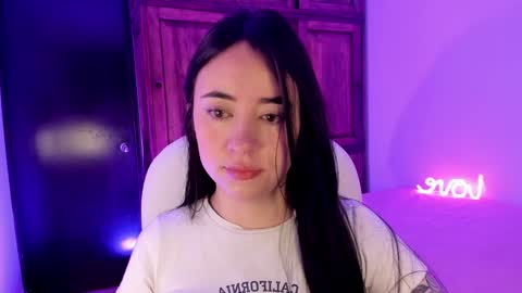 Snapshot of alicee_2 chatting on 12-12-24, 10:13 Aliceee .. 97YP9VWGZHrefnav wishlist lists 1 online show from 12-12-24, 10:13