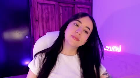 Snapshot of alicee_2 chatting on 01-03-25, 08:22 Aliceee .. 97YP9VWGZHrefnav wishlist lists 1 online show from 01-03-25, 08:22