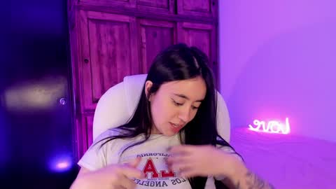 Snapshot of alicee_2 chatting on 01-06-25, 12:16 Aliceee .. 97YP9VWGZHrefnav wishlist lists 1 online show from 01-06-25, 12:16