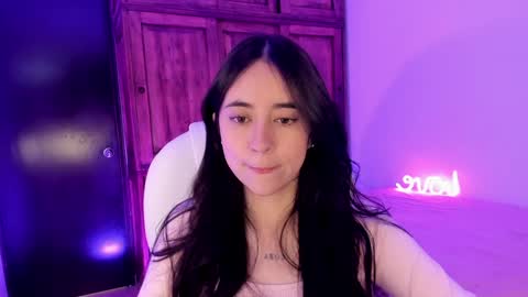 Snapshot of alicee_2 chatting on 01-12-25, 09:08 Aliceee .. 97YP9VWGZHrefnav wishlist lists 1 online show from 01-12-25, 09:08