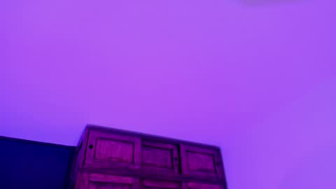 Snapshot of alicee_2 chatting on 01-16-25, 07:10 Aliceee .. 97YP9VWGZHrefnav wishlist lists 1 online show from 01-16-25, 07:10