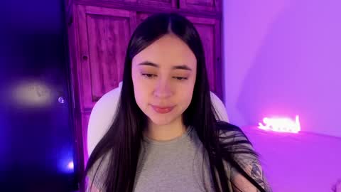 Snapshot of alicee_2 chatting on 01-23-25, 10:11 Aliceee .. 97YP9VWGZHrefnav wishlist lists 1 online show from 01-23-25, 10:11