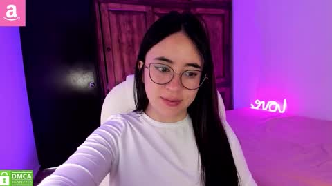 Snapshot of alicee_2 chatting on 02-18-26, 05:31 Aliceee .. 97YP9VWGZHrefnav wishlist lists 1 online show from 02-18-26, 05:31