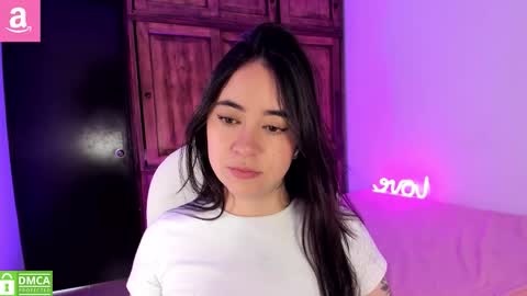 Snapshot of alicee_2 chatting on 02-22-26, 05:11 Aliceee .. 97YP9VWGZHrefnav wishlist lists 1 online show from 02-22-26, 05:11