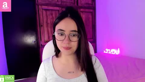 Snapshot of alicee_2 chatting on 02-24-26, 05:11 Aliceee .. 97YP9VWGZHrefnav wishlist lists 1 online show from 02-24-26, 05:11