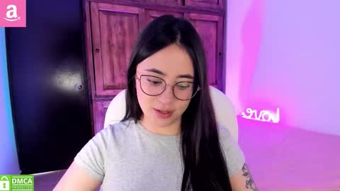 Snapshot of alicee_2 chatting on 03-03-26, 05:30 Aliceee .. 97YP9VWGZHrefnav wishlist lists 1 online show from 03-03-26, 05:30