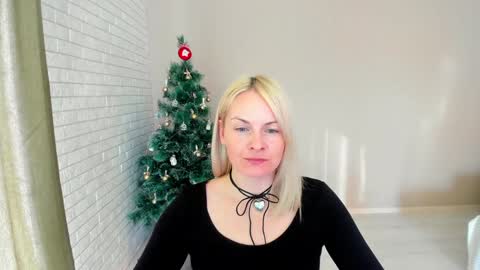 Snapshot of alicee__grace chatting on 01-21-25, 08:52 Alicee online show from 01-21-25, 08:52