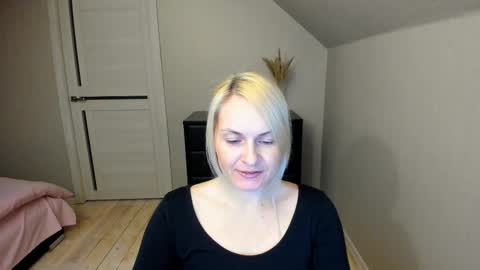 Snapshot of alicee__grace chatting on 03-04-25, 06:29 Alicee online show from 03-04-25, 06:29