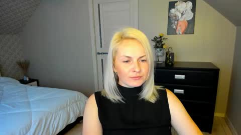 Snapshot of alicee__grace chatting on 11-21-25, 06:34 Alicee online show from 11-21-25, 06:34