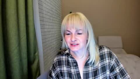 Snapshot of alicee__grace chatting on 01-05-26, 09:29 Alicee online show from 01-05-26, 09:29