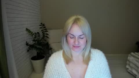 Snapshot of alicee__grace chatting on 03-04-26, 06:58 Alicee online show from 03-04-26, 06:58
