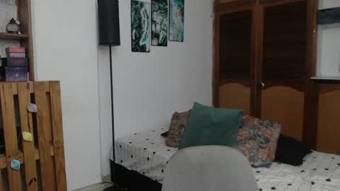 alicee_logan_ online show from 06-11-26, 02:53