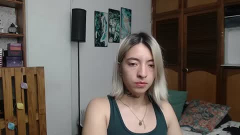 alicee_logan_ online show from 06-15-26, 01:19