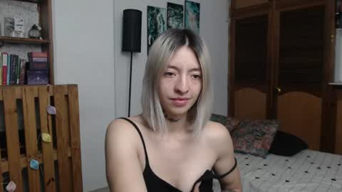 alicee_logan_ online show from 07-07-26, 01:41