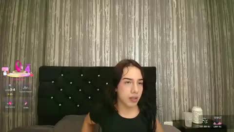 Snapshot of alicee_moonn chatting on 06-23-26, 07:45 alicee_moonn online show from 06-23-26, 07:45