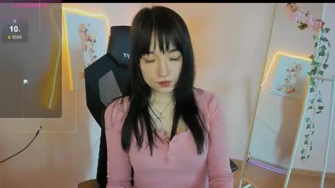 Snapshot of aliceeinwonderlanddd chatting on 05-08-26, 02:06 Alice online show from 05-08-26, 02:06