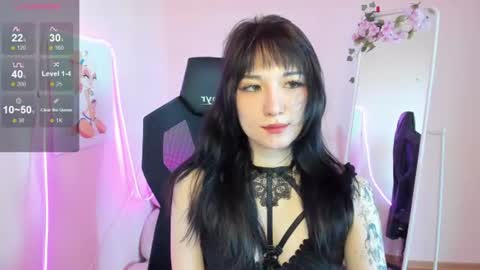Snapshot of aliceeinwonderlanddd chatting on 06-10-26, 03:29 Alice online show from 06-10-26, 03:29