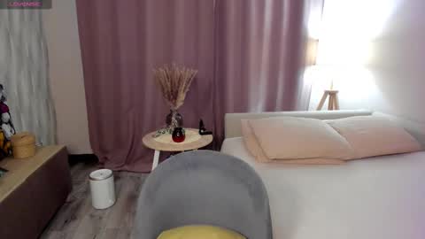 Daniella online show from 02-11-25, 02:03