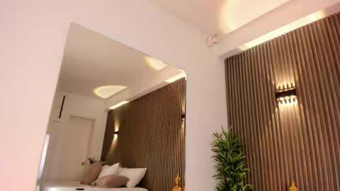 Snapshot of alicehanz_ chatting on 02-26-26, 04:22 Alice online show from 02-26-26, 04:22