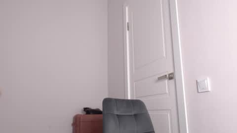 Alice online show from 11-28-25, 01:14