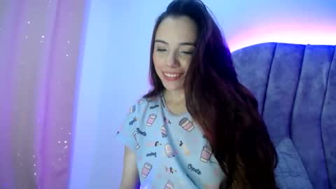 Snapshot of alicemary_533 chatting on 10-23-25, 05:29 Your Alice online show from 10-23-25, 05:29