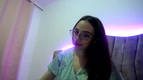 Snapshot of alicemary_533 chatting on 10-25-25, 03:03 Your Alice online show from 10-25-25, 03:03