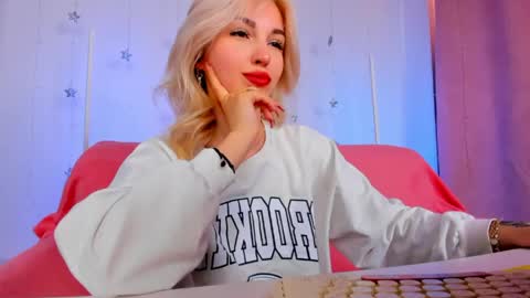 alicemonro online show from 05-15-26, 01:23