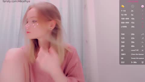 Snapshot of alicenya chatting on 01-08-26, 07:10 Alice online show from 01-08-26, 07:10