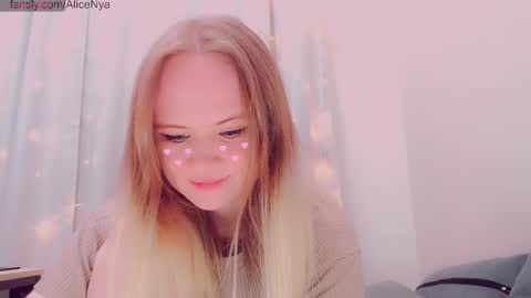 Snapshot of alicenya chatting on 02-10-26, 05:44 Alice online show from 02-10-26, 05:44