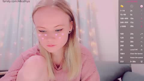 Snapshot of alicenya chatting on 02-11-26, 05:23 Alice online show from 02-11-26, 05:23