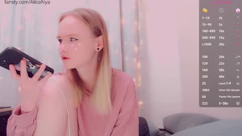 Snapshot of alicenya chatting on 02-26-26, 05:39 Alice online show from 02-26-26, 05:39