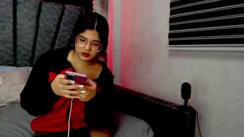 Snapshot of alicepalmerx chatting on 03-06-26, 01:46 Alice online show from 03-06-26, 01:46