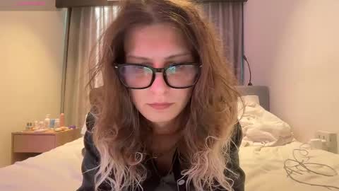 AlicePinkhead online show from 04-02-26, 09:29