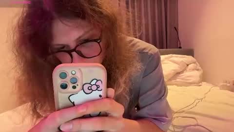 AlicePinkhead online show from 06-11-26, 10:46