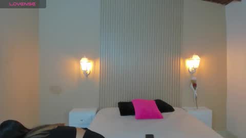 AliceRoss online show from 09-28-25, 01:49