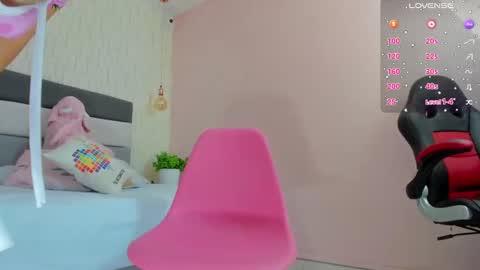          online show from 02-06-25, 01:54