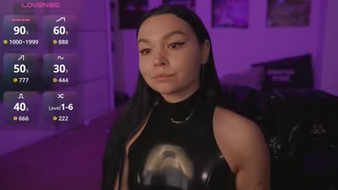 Snapshot of alicesweetlove chatting on 03-09-26, 02:15 Alice online show from 03-09-26, 02:15