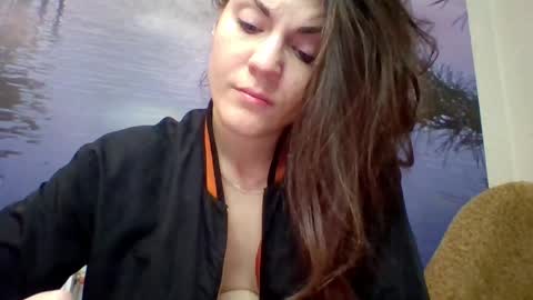AliceTailorrr online show from 04-28-26, 07:57