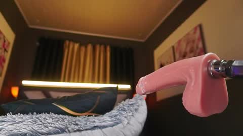 Snapshot of alicetaylor_1 chatting on 03-11-26, 09:32 alicetaylor_1 online show from 03-11-26, 09:32