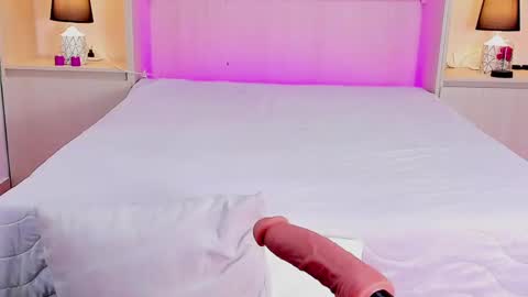 A L I C E  T H U N D E R online show from 02-23-25, 04:17