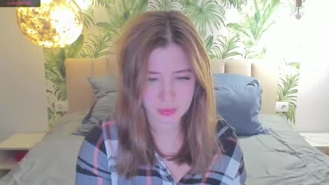 Snapshot of alicetuker chatting on 02-15-26, 04:36 Alice online show from 02-15-26, 04:36