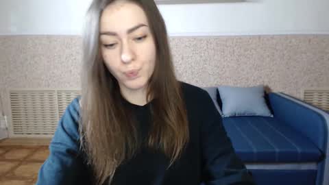 Snapshot of alicewonderful22 chatting on 01-21-25, 10:08 Alice online show from 01-21-25, 10:08