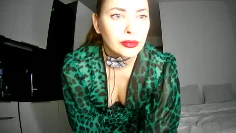 Snapshot of alicexfresh chatting on 03-09-25, 05:28 AlicexFresh online show from 03-09-25, 05:28